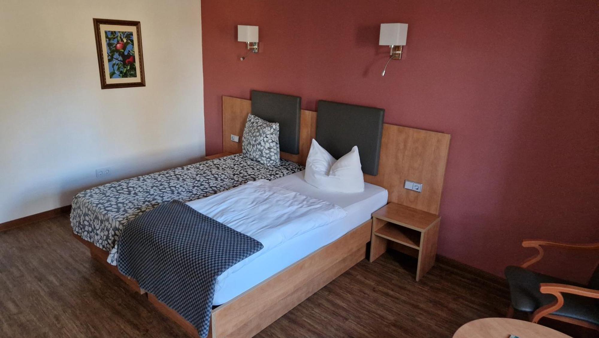 Hotel Garni Demmel & Cie Rohrsheim Extérieur photo