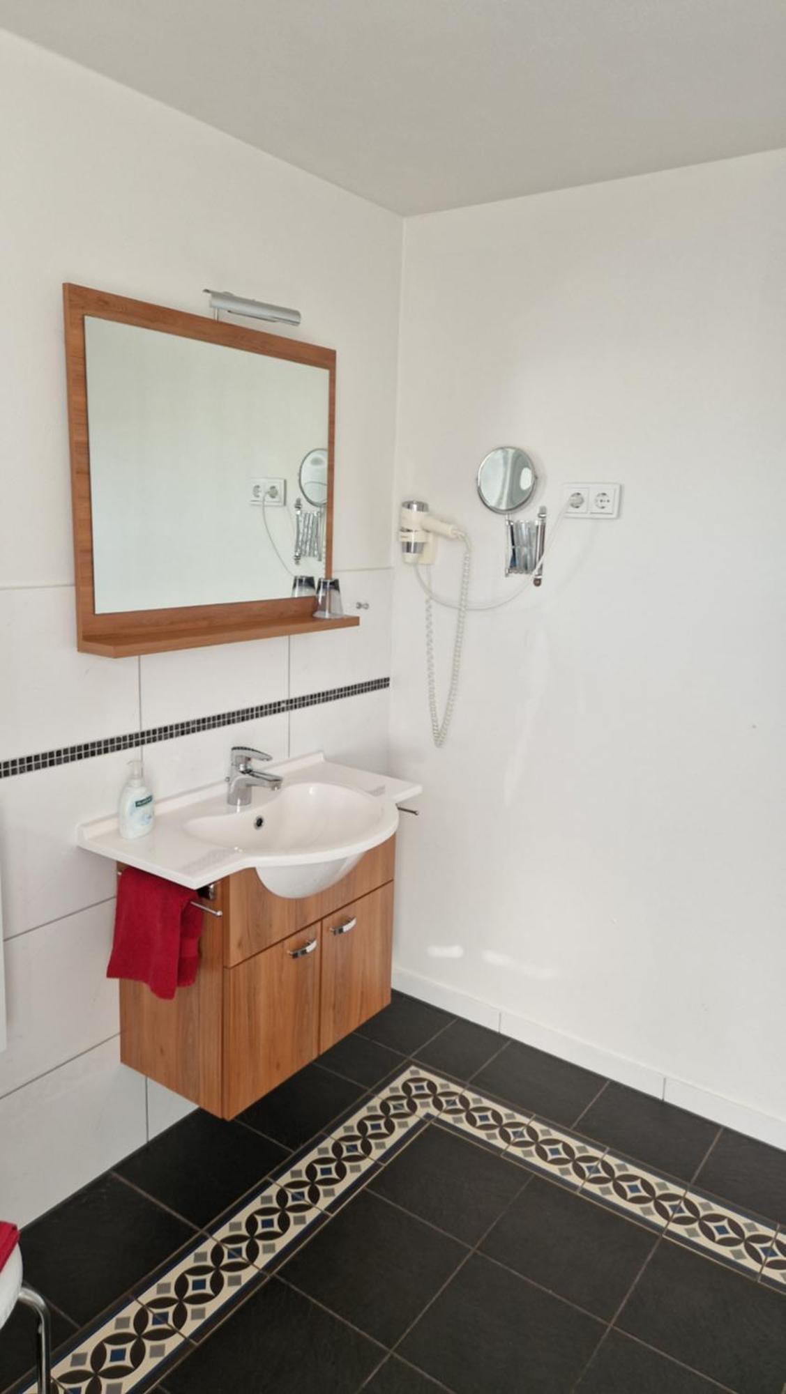 Hotel Garni Demmel & Cie Rohrsheim Extérieur photo