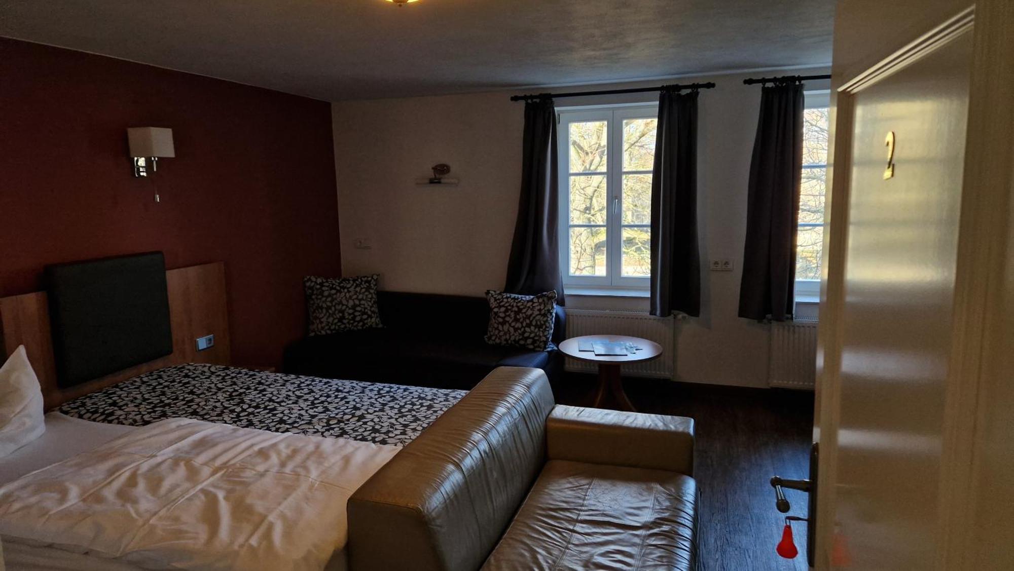 Hotel Garni Demmel & Cie Rohrsheim Extérieur photo