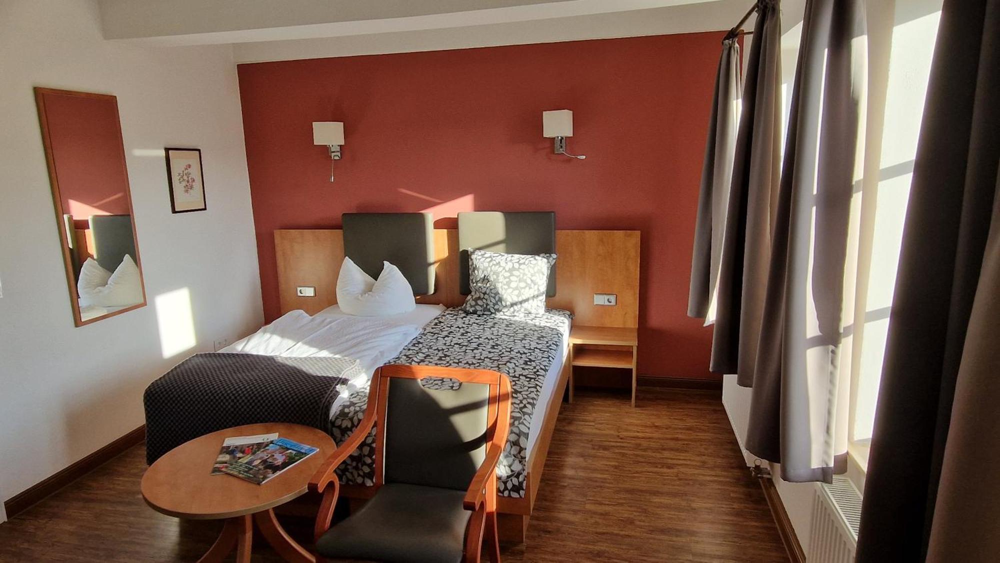 Hotel Garni Demmel & Cie Rohrsheim Extérieur photo